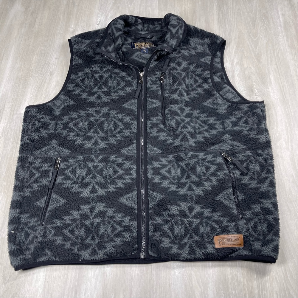 UNISEX Pendleton Fleece Zip Patterned Vest